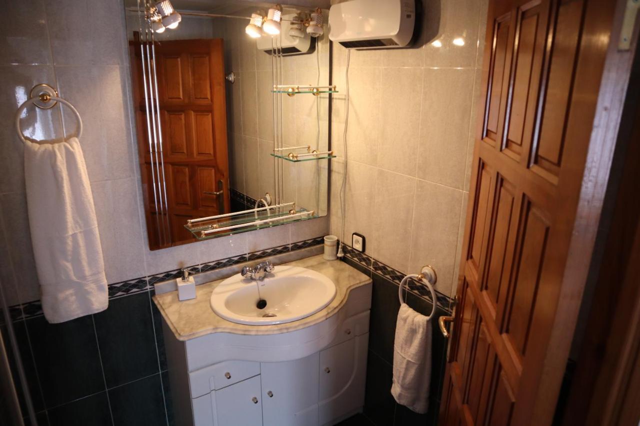 Casa Rural Cares Santa Maria de Valdeon ภายนอก รูปภาพ