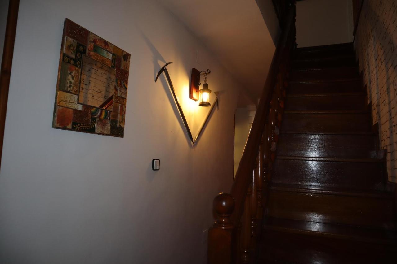 Casa Rural Cares Santa Maria de Valdeon ภายนอก รูปภาพ